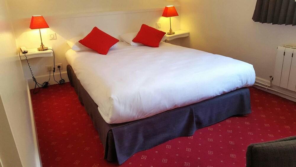Hotel Le Moulin Des Ruats Avallon Esterno foto
