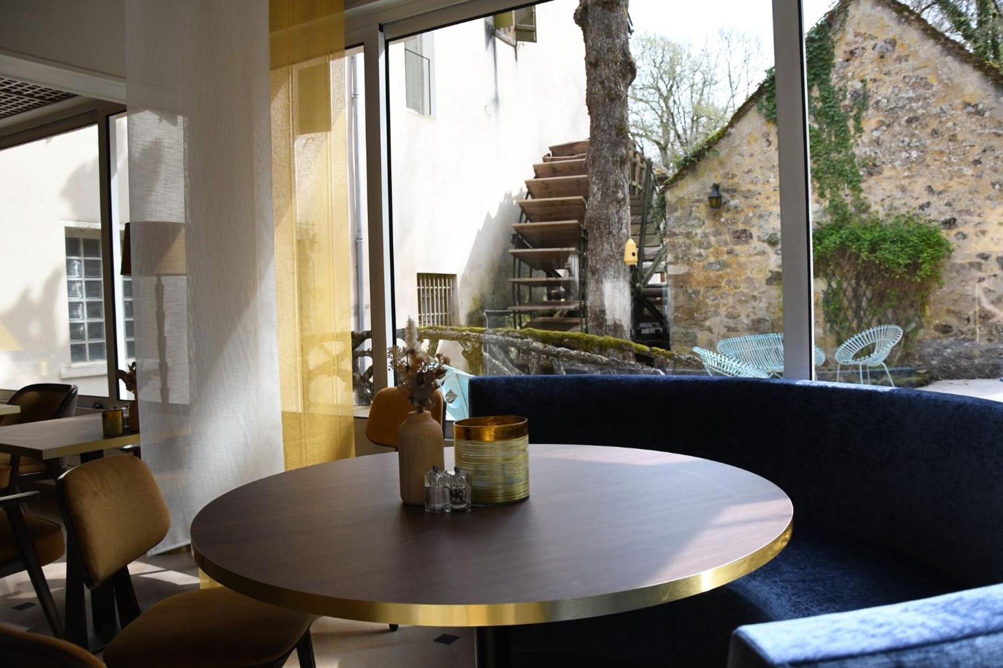 Hotel Le Moulin Des Ruats Avallon Esterno foto